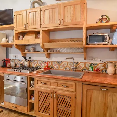 La Casina Del Vicolo Casa de Férias *