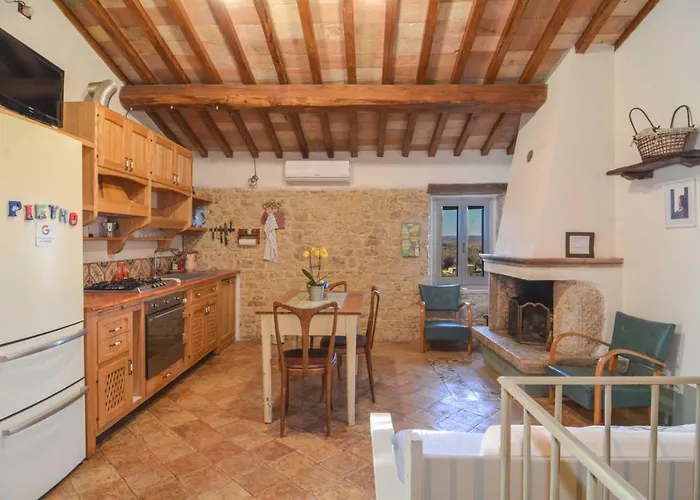 Casa de Férias La Casina Del Vicolo Collelungo (Baschi)